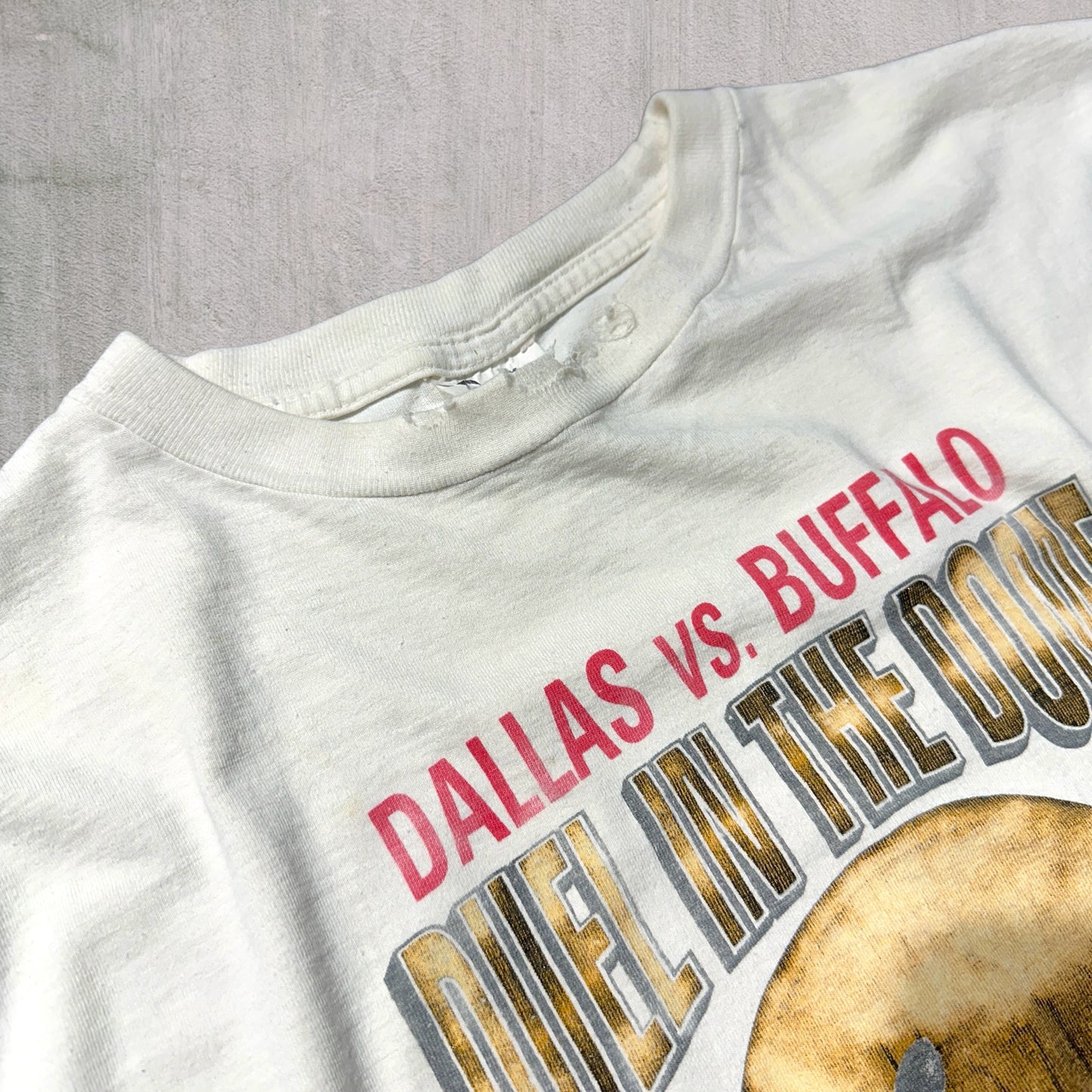 Vintage Duel At The Dome (Dallas v. Buffalo) Tee - L