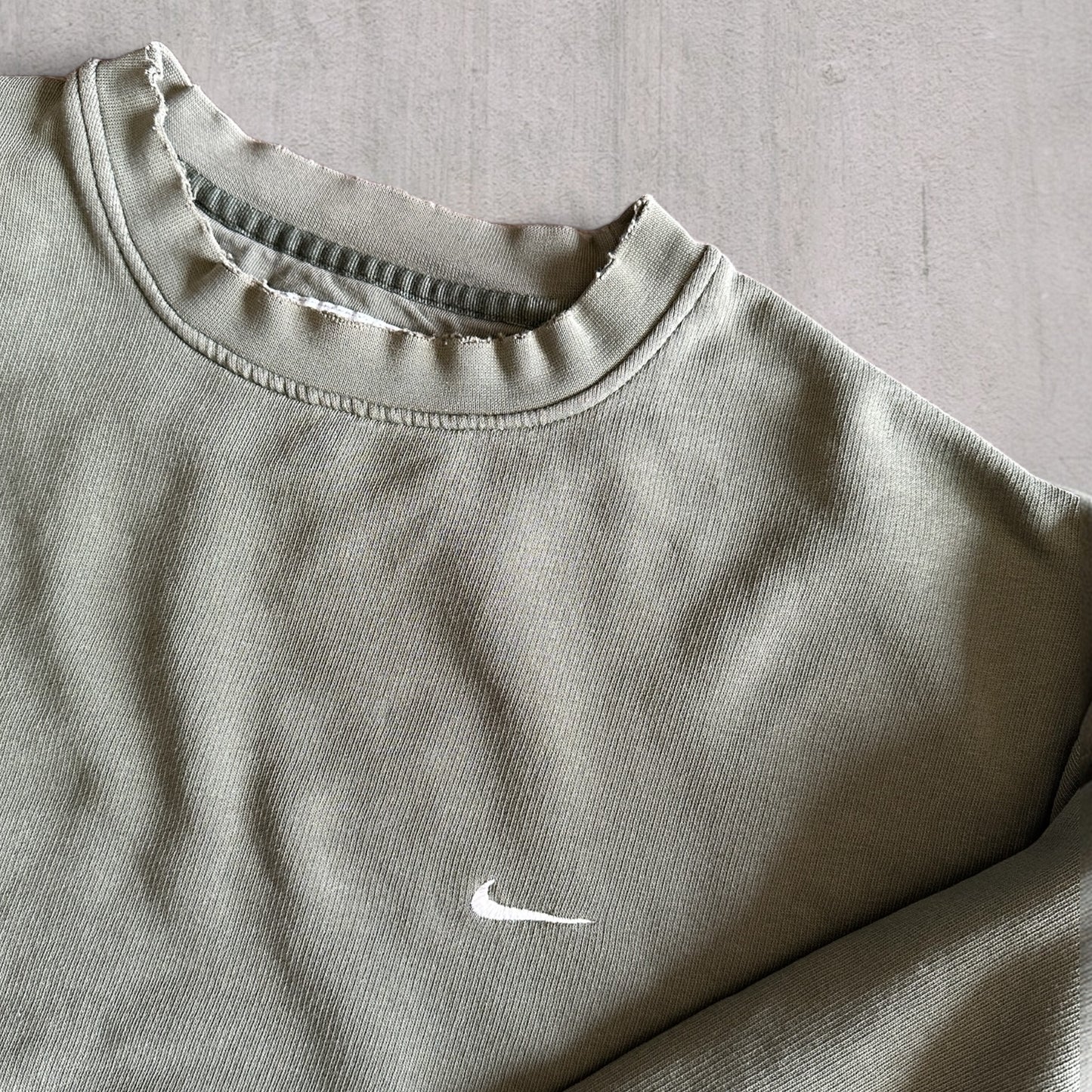 Vintage Nike Crewneck (Olive Green) - L